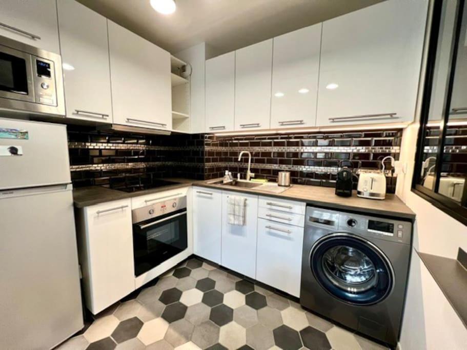 Appartement En Centre-Ville Бюсси-Сен-Жорж Экстерьер фото